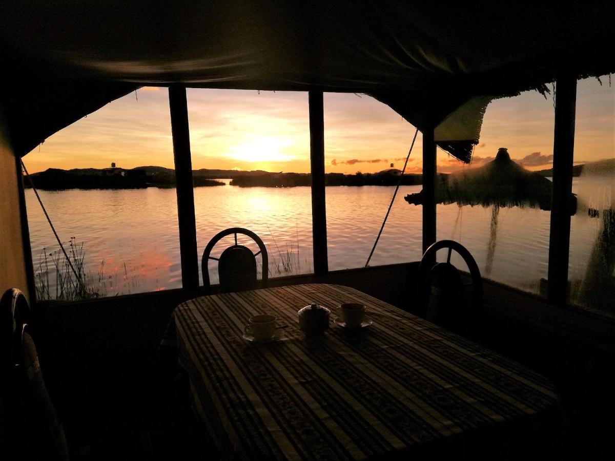 Los Uros Пуно Екстериор снимка