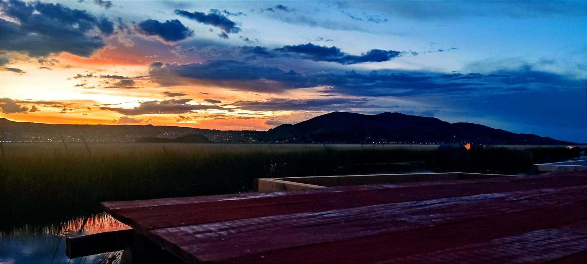 Los Uros Пуно Екстериор снимка