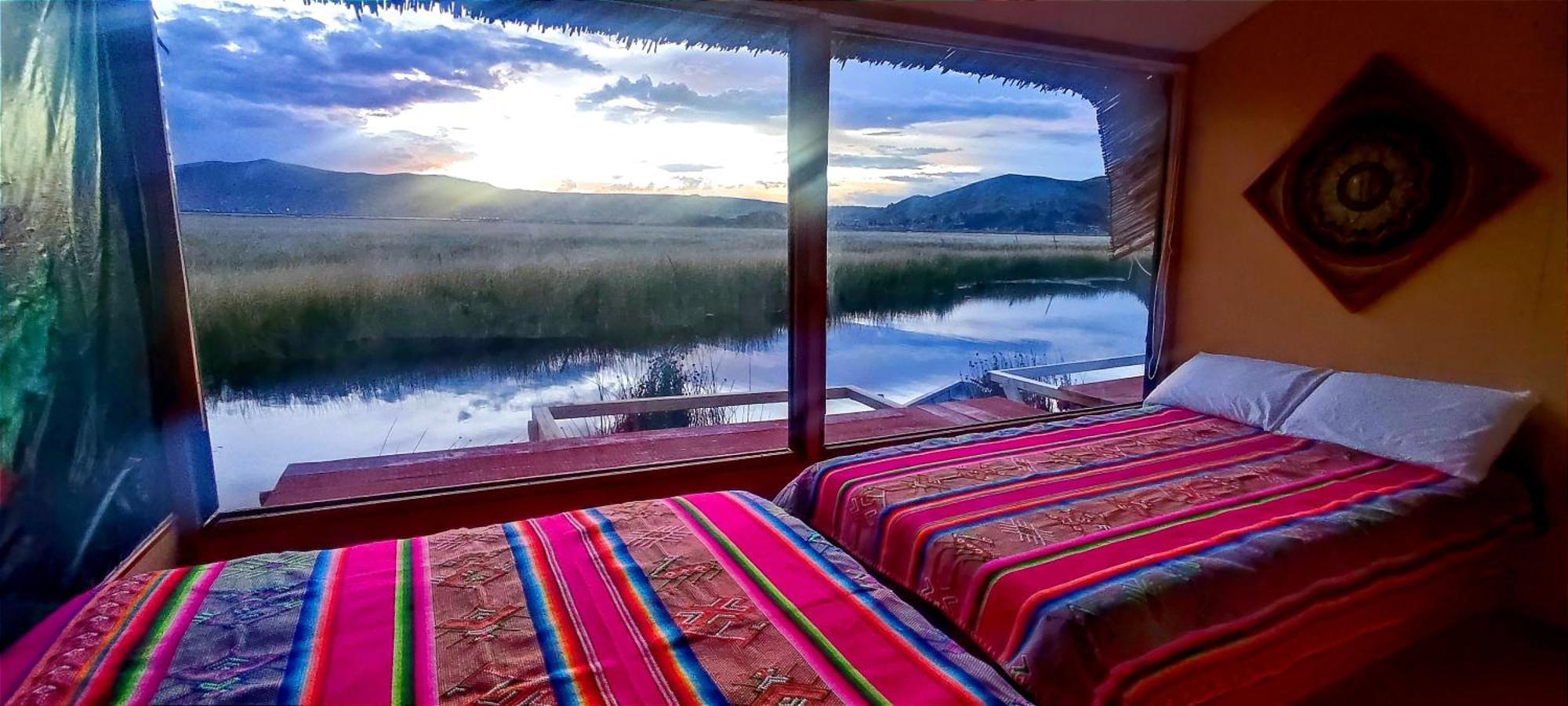 Los Uros Пуно Екстериор снимка